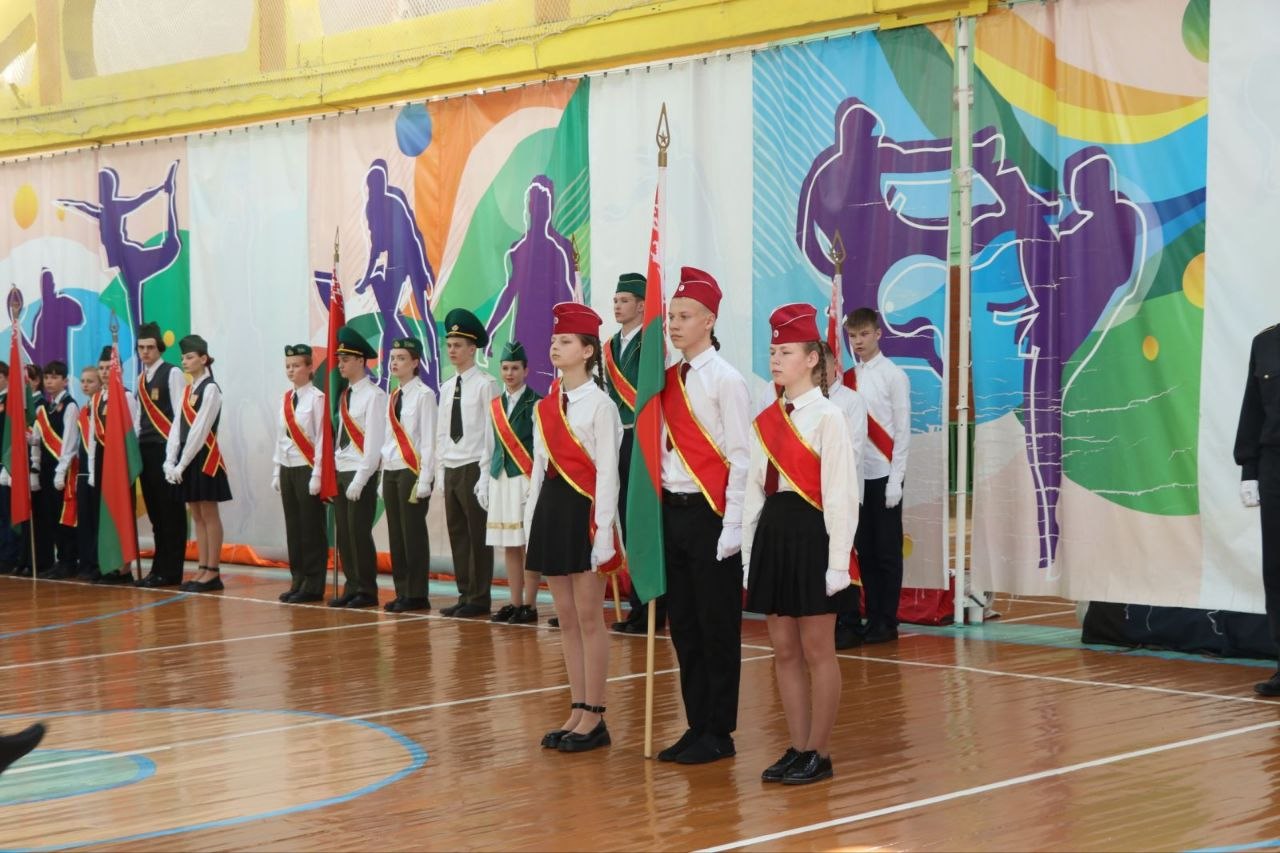 08.04.2026 на базе ГУО «Средняя школа № 1 имени М.М. Гружевского» прошел районный этап областного смотра-конкурса «В наших знаменах – частица победных знамен»